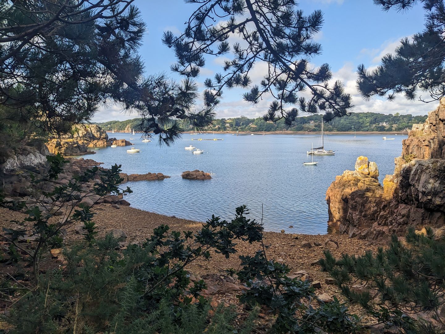 Blick auf Flussmündung